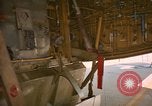 Standbild tanken Schlauch an Centrepoint tanken Ventil U-Tapao Royal Thai Air Force Base Thailand, 1969, aus Sekunde 9 historischem Filmmaterial Videoclip 65675034397