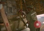 Standbild tanken Schlauch an Centrepoint tanken Ventil U-Tapao Royal Thai Air Force Base Thailand, 1969, aus Sekunde 24 historischem Filmmaterial Videoclip 65675034397