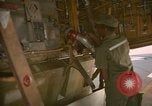 Standbild tanken Schlauch an Centrepoint tanken Ventil U-Tapao Royal Thai Air Force Base Thailand, 1969, aus Sekunde 27 historischem Filmmaterial Videoclip 65675034397