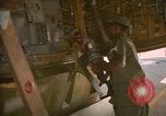 Standbild tanken Schlauch an Centrepoint tanken Ventil U-Tapao Royal Thai Air Force Base Thailand, 1969, aus Sekunde 29 historischem Filmmaterial Videoclip 65675034397