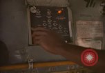 Standbild tanken Schlauch an Centrepoint tanken Ventil U-Tapao Royal Thai Air Force Base Thailand, 1969, aus Sekunde 53 historischem Filmmaterial Videoclip 65675034397