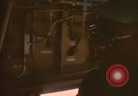 Standbild tanken Schlauch an Centrepoint tanken Ventil U-Tapao Royal Thai Air Force Base Thailand, 1969, aus Sekunde 56 historischem Filmmaterial Videoclip 65675034397