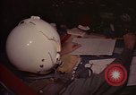 Standbild B-52-Navigator Okinawa Japan, 1969, aus Sekunde 10 historischem Filmmaterial Videoclip 65675034398