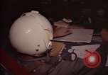 Standbild B-52-Navigator Okinawa Japan, 1969, aus Sekunde 12 historischem Filmmaterial Videoclip 65675034398