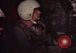 Standbild B-52-Navigator Okinawa Japan, 1969, aus Sekunde 27 historischem Filmmaterial Videoclip 65675034398
