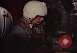 Standbild B-52-Navigator Okinawa Japan, 1969, aus Sekunde 29 historischem Filmmaterial Videoclip 65675034398