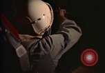 Image Navigator utilise E6-B calculateur Okinawa au Japon, 1969, de la seconde 52 séquences d'archives historiques vidéo 65675034399