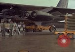 Image B-52D aircraft U-Tapao Royal Thai Air Force Base en Thaïlande, 1968, de la seconde 22 séquences d'archives historiques vidéo 65675034400