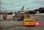 Image B-52D aircraft U-Tapao Royal Thai Air Force Base en Thaïlande, 1968, de la seconde 50 séquences d'archives historiques vidéo 65675034401