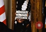 Image M de Richard Nixon Washington DC White House USA, 1969, de la seconde 4 séquences d'archives historiques vidéo 65675034404
