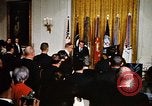 Image M de Richard Nixon Washington DC White House USA, 1969, de la seconde 39 séquences d'archives historiques vidéo 65675034404