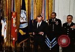 Image M de Richard Nixon Washington DC White House USA, 1969, de la seconde 8 séquences d'archives historiques vidéo 65675034405