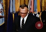 Image M de Richard Nixon Washington DC White House USA, 1969, de la seconde 28 séquences d'archives historiques vidéo 65675034405