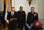 Image M de Richard Nixon Washington DC White House USA, 1969, de la seconde 8 séquences d'archives historiques vidéo 65675034409