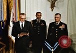 Image M de Richard Nixon Washington DC White House USA, 1969, de la seconde 14 séquences d'archives historiques vidéo 65675034409