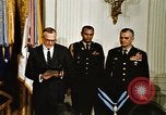 Image M de Richard Nixon Washington DC White House USA, 1969, de la seconde 15 séquences d'archives historiques vidéo 65675034409