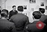 Image soldats sont informés United States USA, 1950, de la seconde 7 séquences d'archives historiques vidéo 65675034412