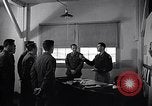 Image soldats sont informés United States USA, 1950, de la seconde 35 séquences d'archives historiques vidéo 65675034412