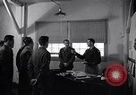 Image soldats sont informés United States USA, 1950, de la seconde 36 séquences d'archives historiques vidéo 65675034412