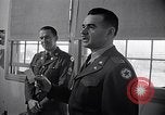 Image soldats sont informés United States USA, 1950, de la seconde 50 séquences d'archives historiques vidéo 65675034412
