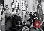 Immagine di Thomas Hudner Medal of Honor Washington DC White House USA, 1951, secondo 24 filmato di repertorio 65675034415