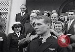Immagine di Thomas Hudner Medal of Honor Washington DC White House USA, 1951, secondo 53 filmato di repertorio 65675034415