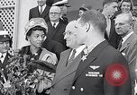 Immagine di Thomas Hudner Medal of Honor Washington DC White House USA, 1951, secondo 61 filmato di repertorio 65675034415