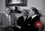 Immagine di Gordon grigio United States USA, 1951, secondo 7 filmato di repertorio 65675034422
