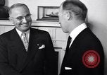 Immagine di Gordon grigio United States USA, 1951, secondo 17 filmato di repertorio 65675034422