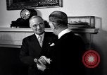 Immagine di Gordon grigio United States USA, 1951, secondo 34 filmato di repertorio 65675034422