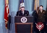 Immagine di Lyndon B Johnson Washington DC White House USA, 1969, secondo 54 filmato di repertorio 65675034425