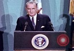 Immagine di Lyndon B Johnson Washington DC White House USA, 1969, secondo 58 filmato di repertorio 65675034425
