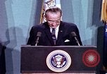 Immagine di Lyndon B Johnson Washington DC White House USA, 1969, secondo 61 filmato di repertorio 65675034425