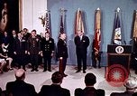 Immagine di Lyndon B Johnson Washington DC White House USA, 1969, secondo 10 filmato di repertorio 65675034427