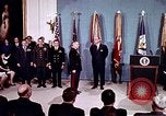Immagine di Lyndon B Johnson Washington DC White House USA, 1969, secondo 19 filmato di repertorio 65675034427