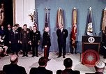 Immagine di Lyndon B Johnson Washington DC White House USA, 1969, secondo 27 filmato di repertorio 65675034427