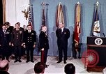 Immagine di Lyndon B Johnson Washington DC White House USA, 1969, secondo 30 filmato di repertorio 65675034427