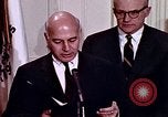Immagine di Lyndon B Johnson Washington DC White House USA, 1969, secondo 24 filmato di repertorio 65675034428