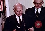 Immagine di Lyndon B Johnson Washington DC White House USA, 1969, secondo 26 filmato di repertorio 65675034428