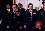 Immagine di Lyndon B Johnson Washington DC White House USA, 1969, secondo 46 filmato di repertorio 65675034428