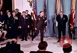 Immagine di Lyndon B Johnson Washington DC White House USA, 1969, secondo 6 filmato di repertorio 65675034429