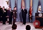 Immagine di Lyndon B Johnson Washington DC White House USA, 1969, secondo 10 filmato di repertorio 65675034429