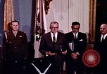 Immagine di Lyndon B Johnson Washington DC White House USA, 1969, secondo 17 filmato di repertorio 65675034429