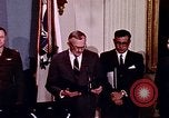 Immagine di Lyndon B Johnson Washington DC White House USA, 1969, secondo 18 filmato di repertorio 65675034429