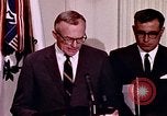 Immagine di Lyndon B Johnson Washington DC White House USA, 1969, secondo 21 filmato di repertorio 65675034429