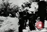 Standbild Massaker von Katyn des polnischen Vinnitsa Ukraine Sowjetunion, 1944, aus Sekunde 30 historischem Filmmaterial Videoclip 65675034441
