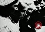 Standbild Massaker von Katyn des polnischen Vinnitsa Ukraine Sowjetunion, 1944, aus Sekunde 35 historischem Filmmaterial Videoclip 65675034441