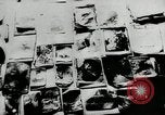 Standbild Massaker von Katyn des polnischen Vinnitsa Ukraine Sowjetunion, 1944, aus Sekunde 46 historischem Filmmaterial Videoclip 65675034441