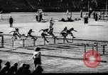 Immagine di Atletica leggera Berlino Germania, 1943, secondo 11 filmato di repertorio 65675034442