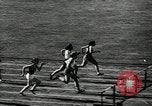 Immagine di Atletica leggera Berlino Germania, 1943, secondo 22 filmato di repertorio 65675034442